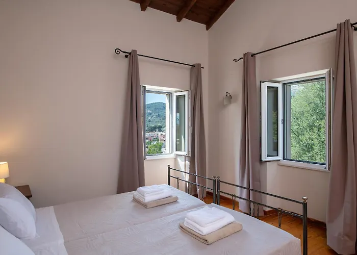 Moyria By Posarellivillas Villa